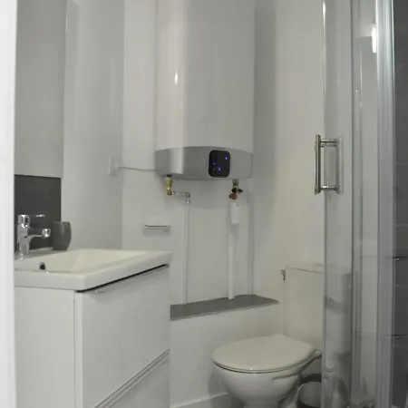 Studio Biarritz, 1 Piece, 2 Personnes - Fr-1-248-73 * ביאריץ